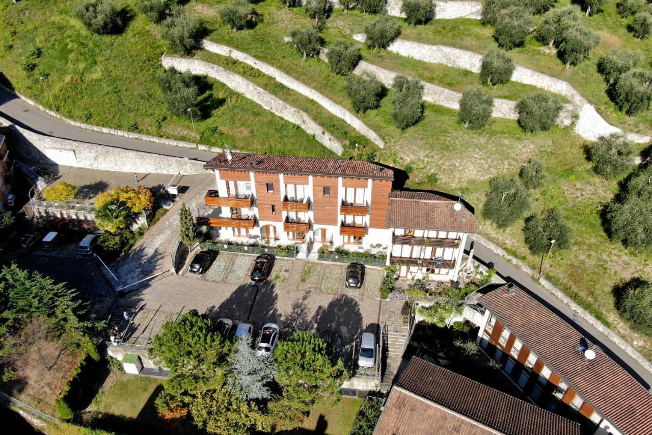 San Giacomo Apartments 加尔达湖滨 外观 照片