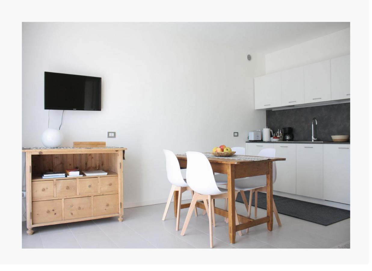 San Giacomo Apartments 加尔达湖滨 外观 照片